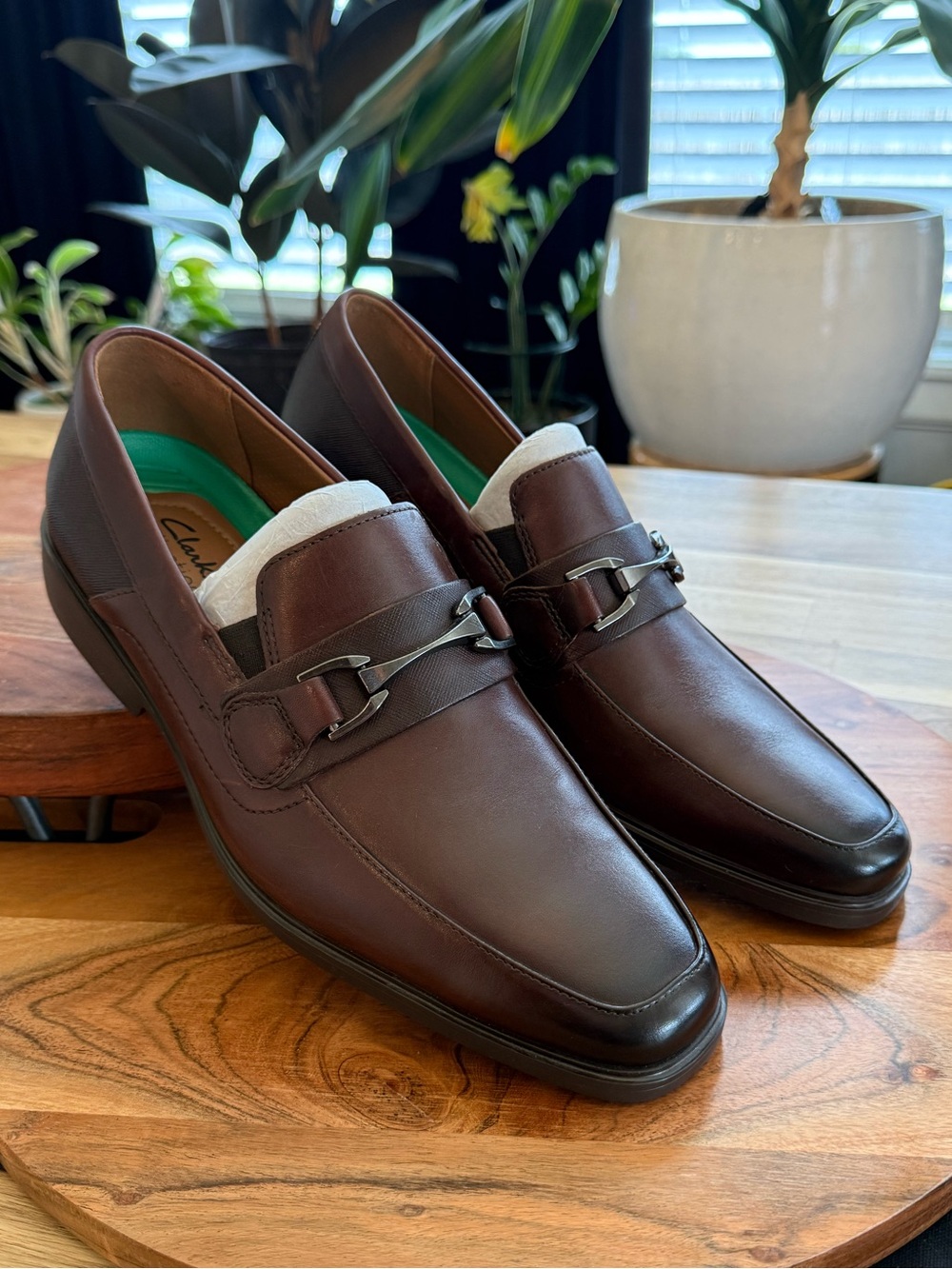 NWOT Clarks Extreme Comfort Dark Brown Leather Bit Loafers Men’s Size 10.5